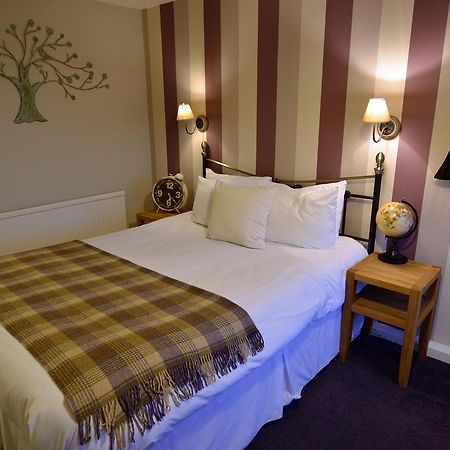The New Hobbit Guest House Sowerby Bridge Bagian luar foto